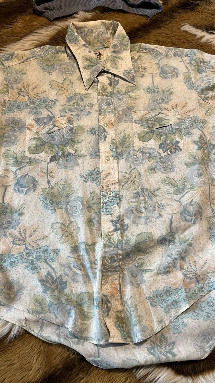 Vintage 1980 Mens Sutton Place Floral Shirt Size 17 XL Made In Korea Poly Cotton